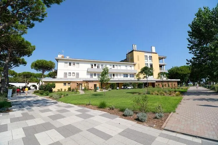Apartment In Cavallino-Treporti Near Sea Beach contacts
