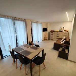ambassador-apartments-sweet-hospitality-bormio-le-case.it-lombardy.com/